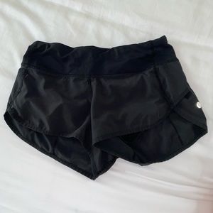 Lululemon black speed up shorts